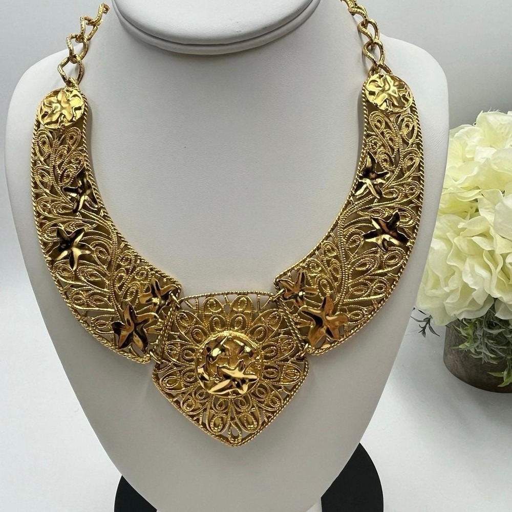 JOSE MARIA BARRERA Avon Spanish Falling Leaves Statement Filigree Bib Necklace